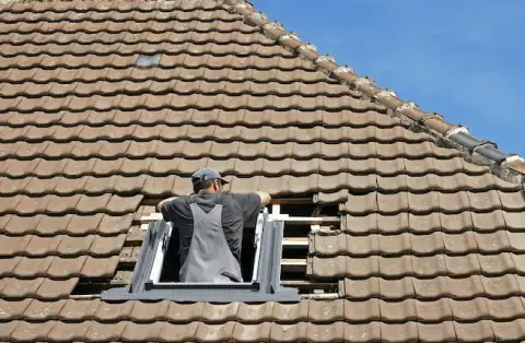 Pose de velux - Sougères-en-Puisaye